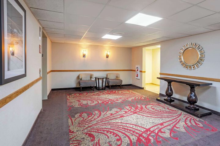 Hotel Interior 10 of 61