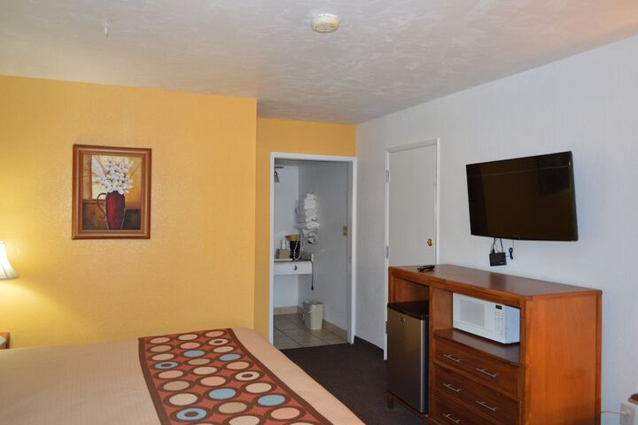 Room 13 of 50