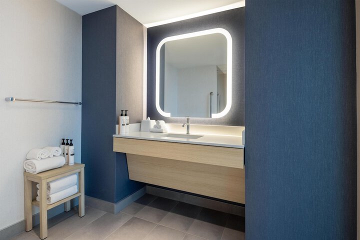 Homewood Suites by Hilton Surrey