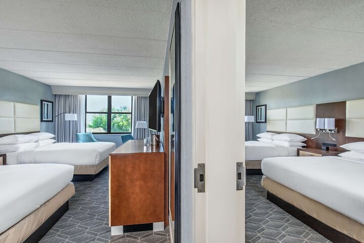 Room 25 of 42
