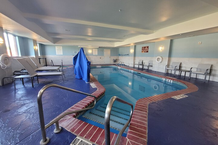 Pool 16 of 50