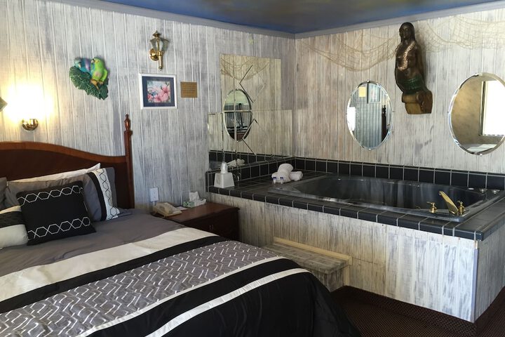 Room 72 of 124