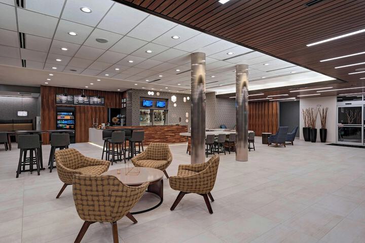 Courtyard by Marriott Houston Sugar Land / Lake Pointe