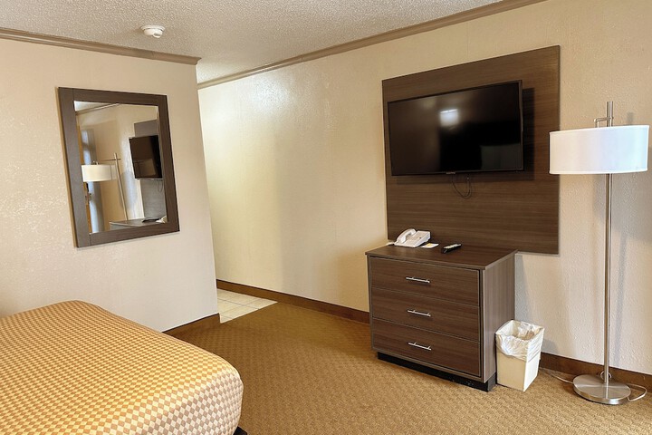 Room 49 of 100