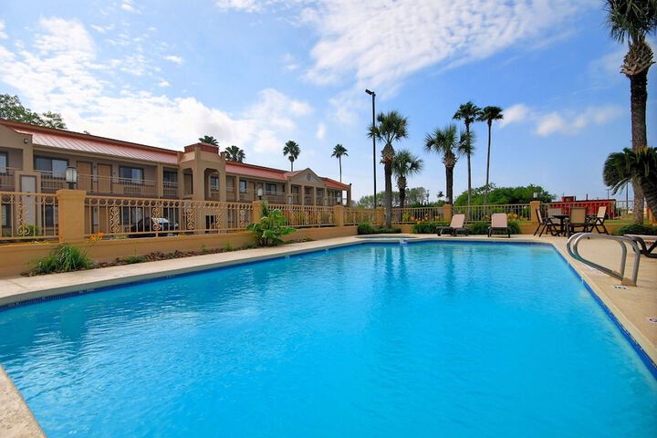 Pool 2 of 15