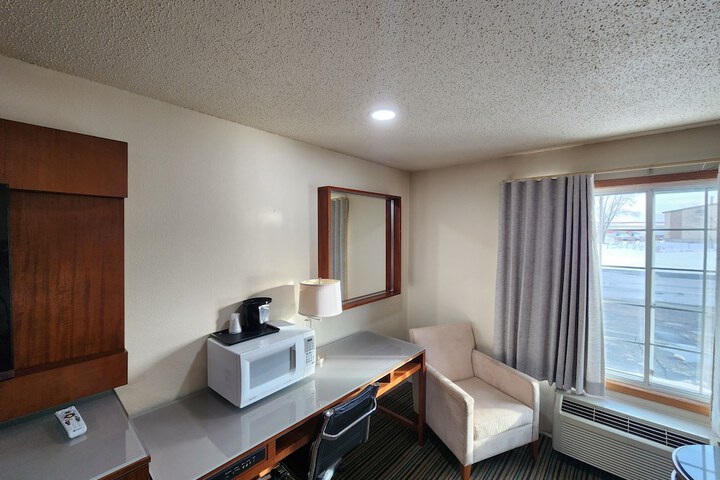 Room 22 of 33