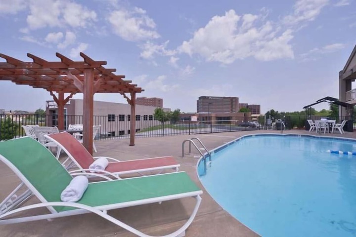 Pool 14 of 57
