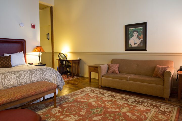 Room 53 of 128