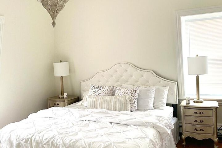Room 21 of 37