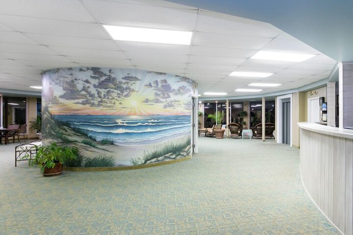 Days Inn & Suites by Wyndham Jekyll Island