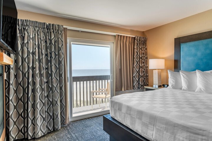 Lincoln Sands Oceanfront Resort an Ascend Collection Hotel
