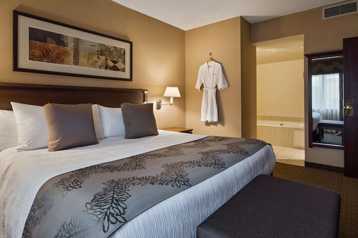 Best Western Plus Lamplighter Inn & Conference Centre