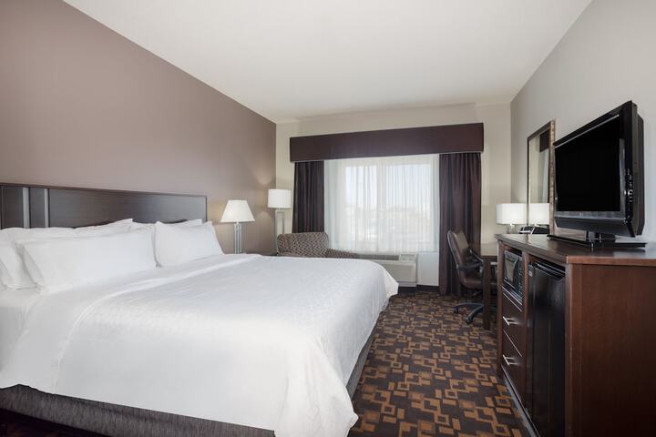 Holiday Inn Express & Suites Yankton by IHG