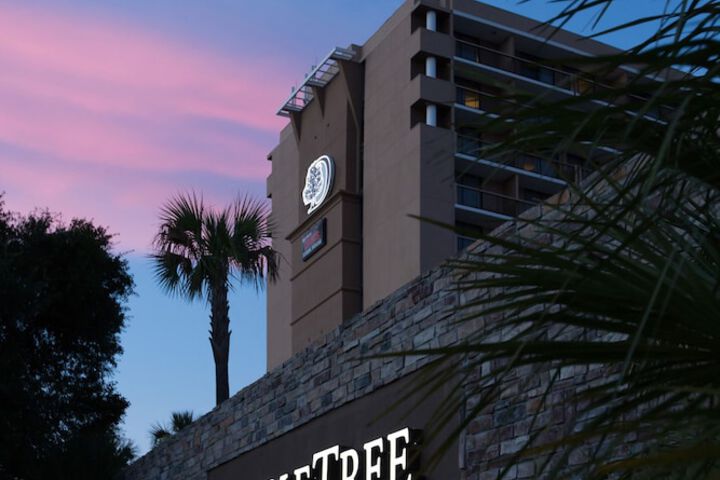 DoubleTree by Hilton Hotel Jacksonville Riverfront
