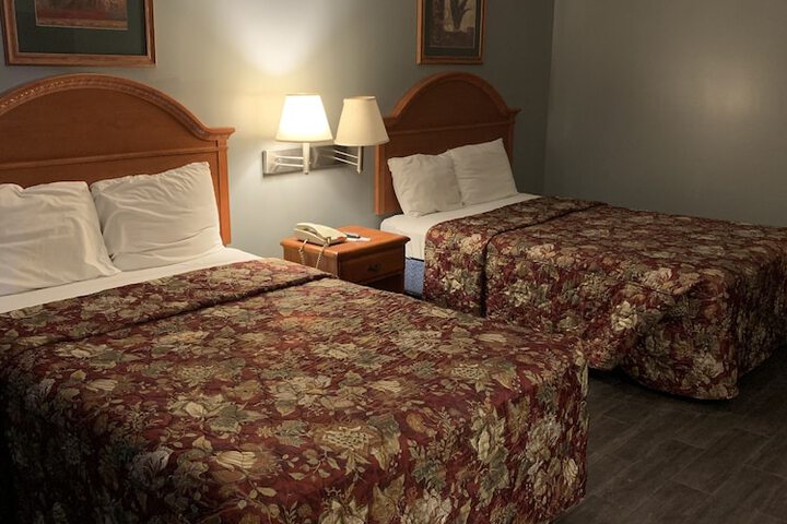 Room 12 of 30