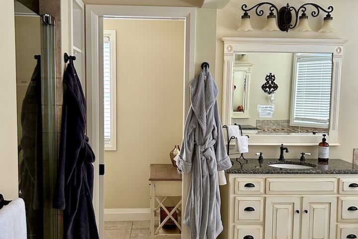 Room 45 of 62
