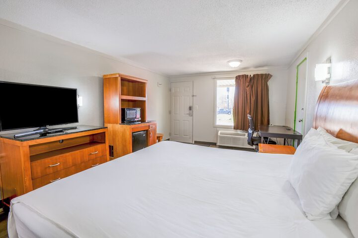 Cozy Garden Inn by OYO Hwy 40 Richmond