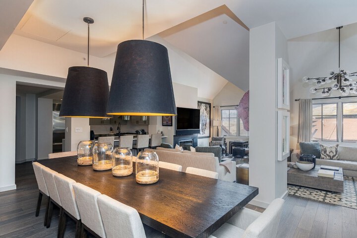 Madeline Hotel & Residences Auberge Collection
