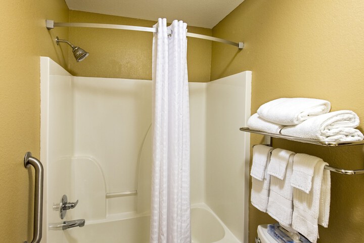 Room 33 of 44