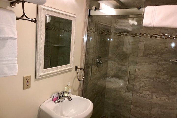 Room 11 of 39