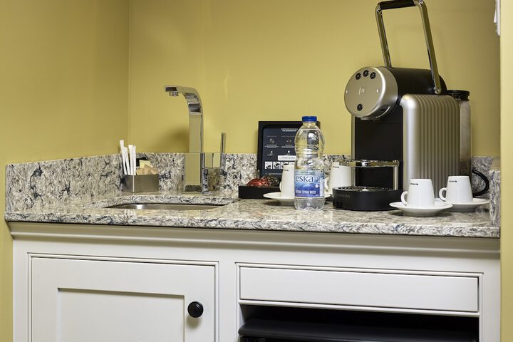 Breakfast/Coffee Service 80 of 89