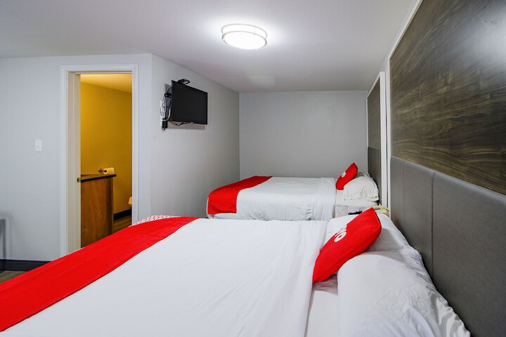 Room 17 of 23