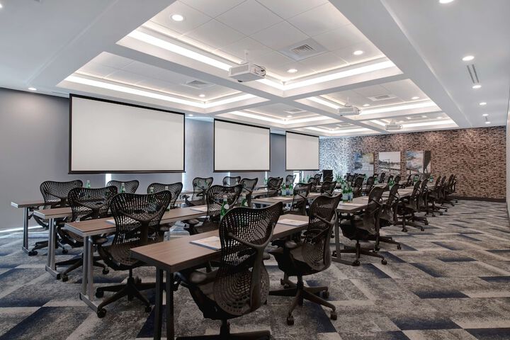 Home2 Suites by Hilton Anderson Downtown