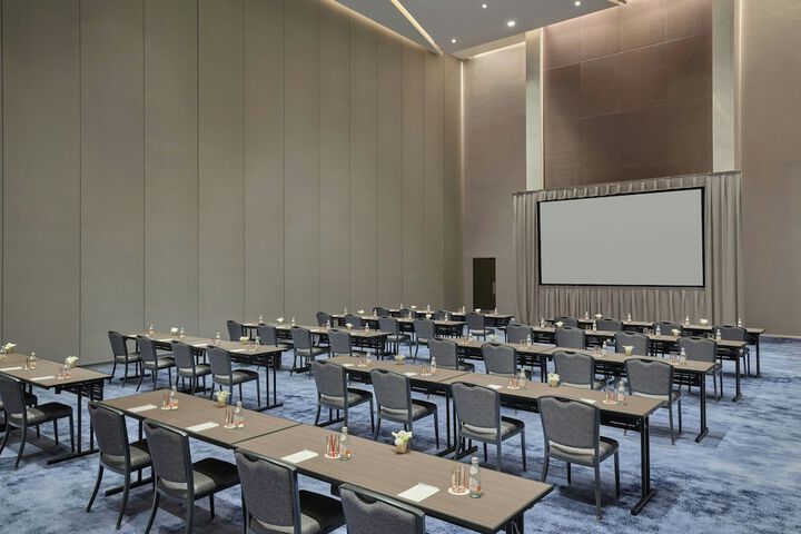 The St. Regis Chicago