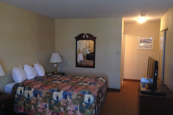 Room 26 of 43