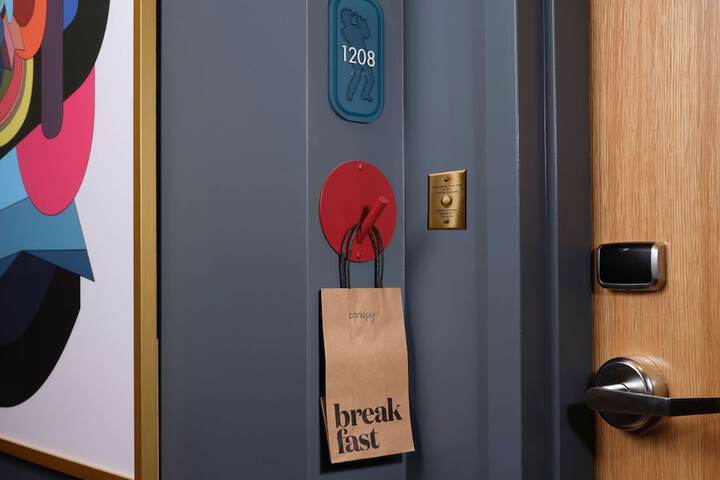Room 31 of 46