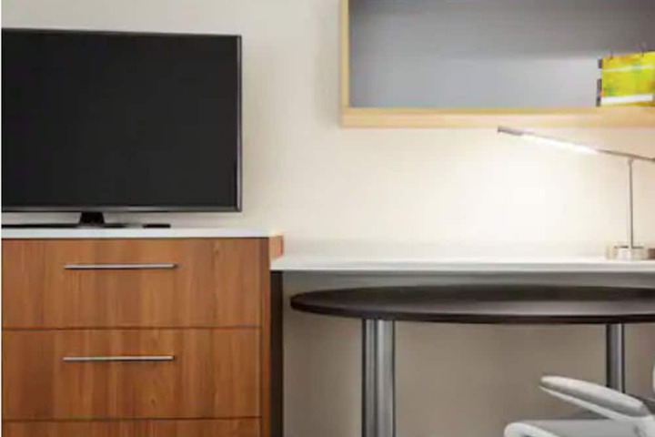 Home2 Suites by Hilton Woodbridge Potomac Mills