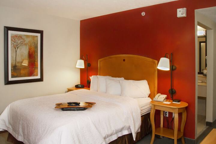 Room 14 of 37