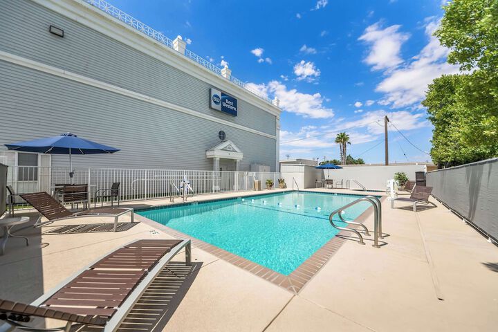 Pool 4 of 31
