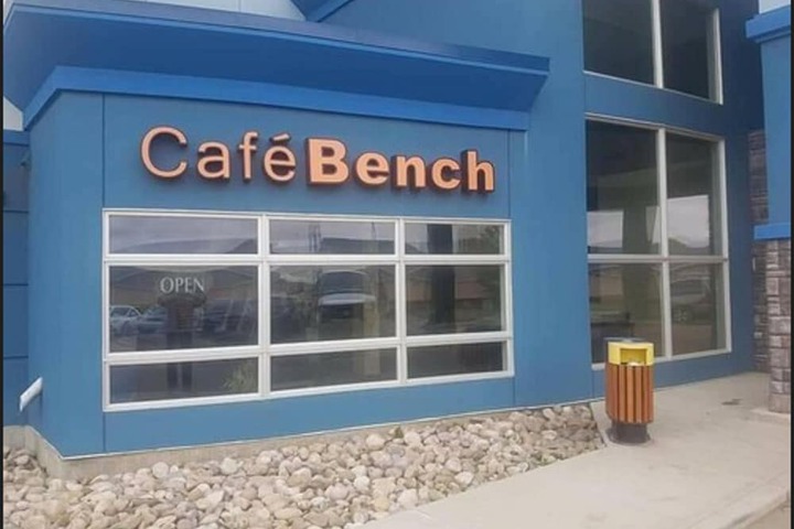 Days Inn & Suites by Wyndham Fort Saskatchewan