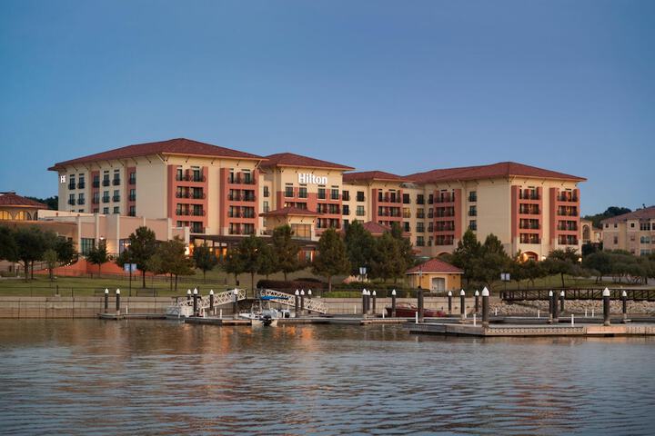 Hilton Dallas / Rockwall Lakefront