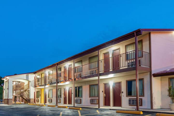 Red Roof Inn Buffalo TX
