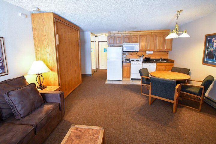 Inn at SilverCreek