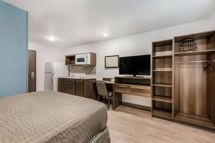 Room 12 of 21