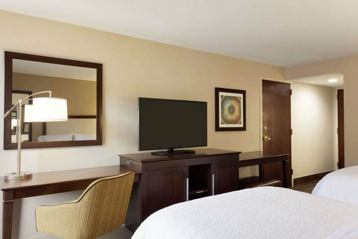 Hampton Inn & Suites Springdale