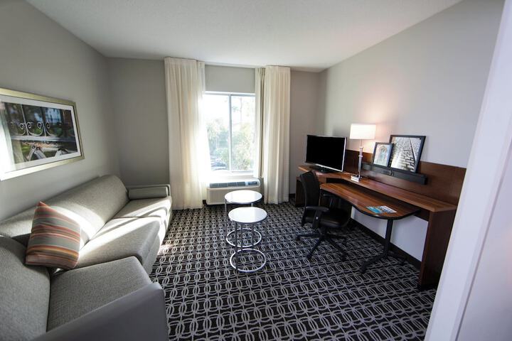 Room 21 of 35