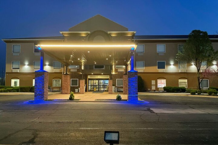 Comfort Inn & Suites Miami - Route 66