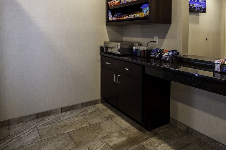 Cobblestone Inn & Suites - Brookville