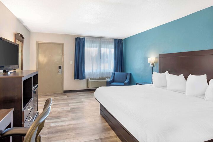 Days Inn by Wyndham Wrightstown McGuire AFB / Bordentown