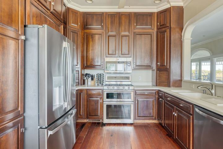 Haven by Avantstay Luxury Beachfront Home w / Pool & Gorgeous Patios