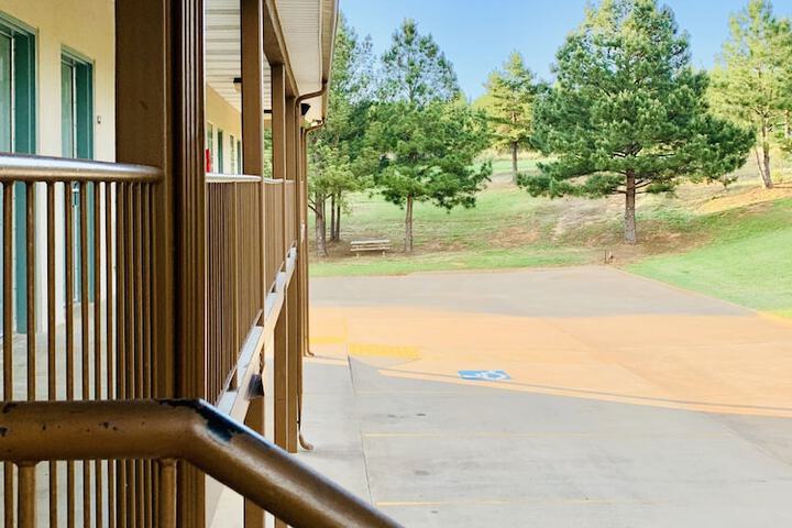 Hotel 4 of 48