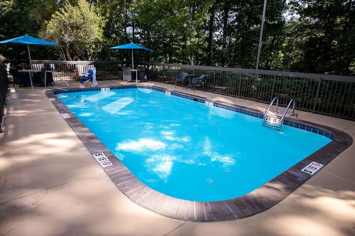 Pool 4 of 41