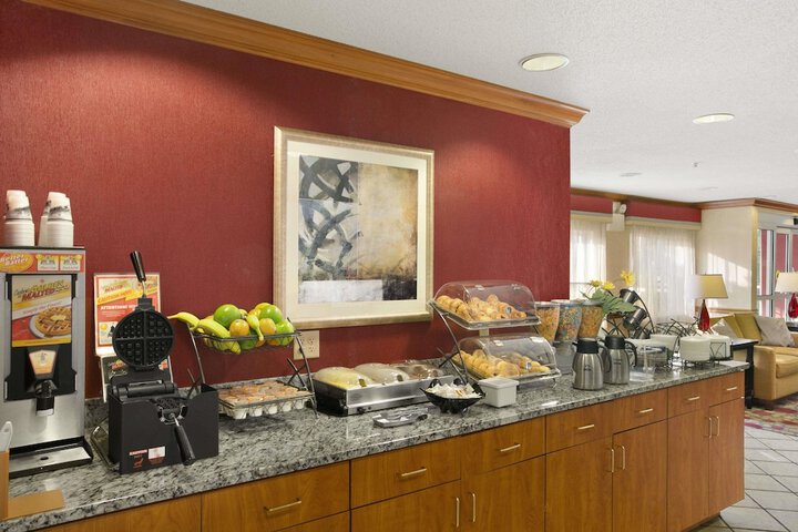 Breakfast/Coffee Service 11 of 12