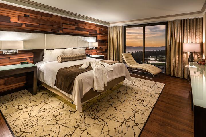 Room 16 of 39