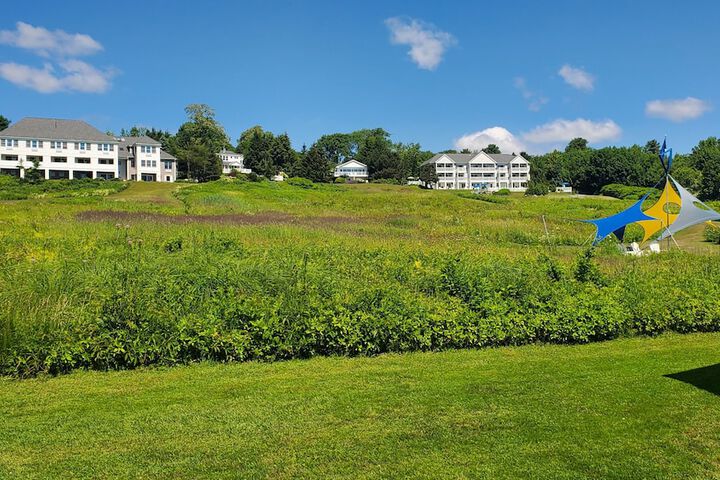 Strawberry Hill Seaside Inn