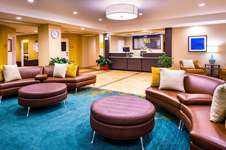 Hotel 5 of 53